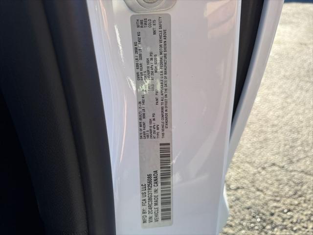 2026 Chrysler Pacifica Select AWD