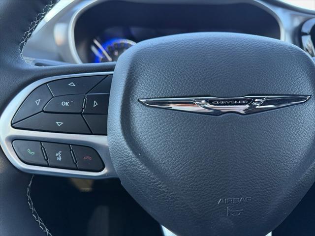 2026 Chrysler Pacifica Select AWD