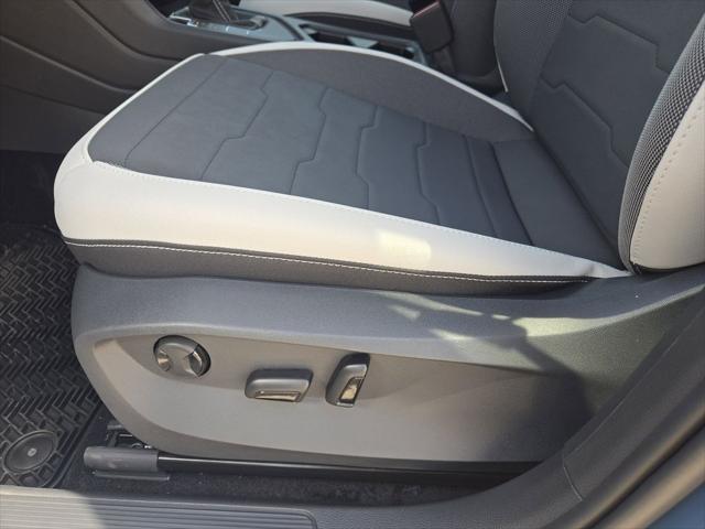 2026 Volkswagen Taos SE