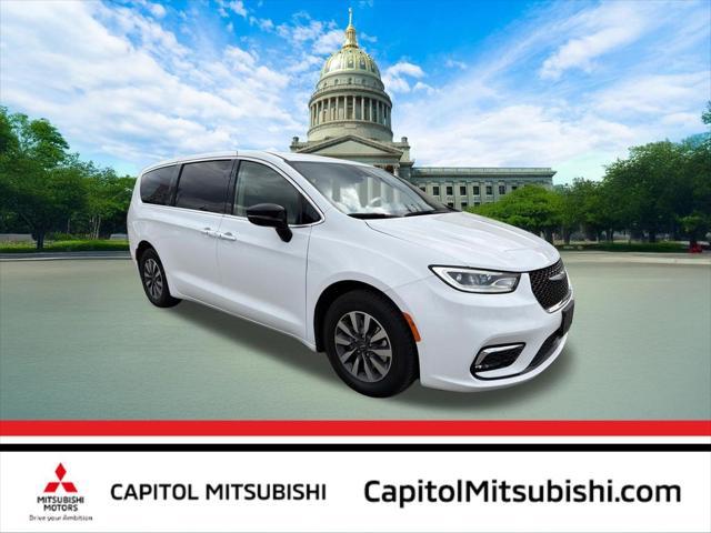 2024 Chrysler Pacifica Hybrid Select for sale in Jefferson, WV