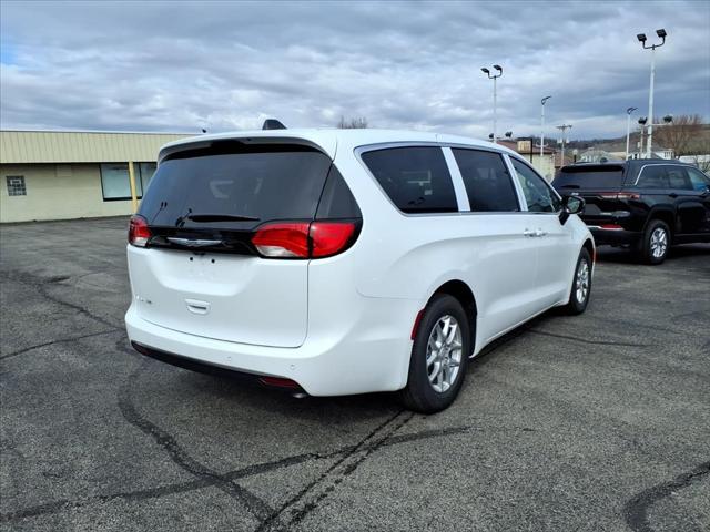 2026 Chrysler Voyager LX