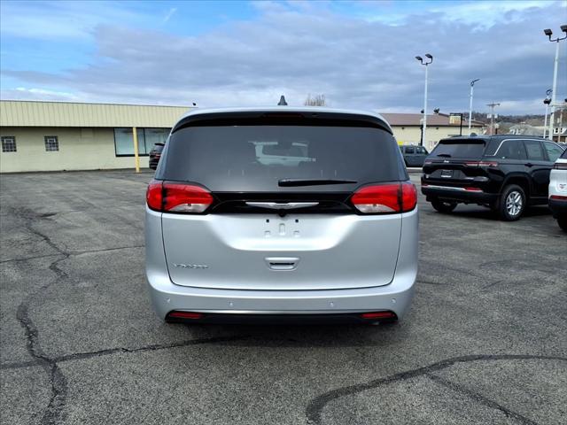 2026 Chrysler Voyager LX