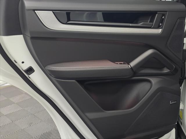 2026 Porsche Cayenne Unknown