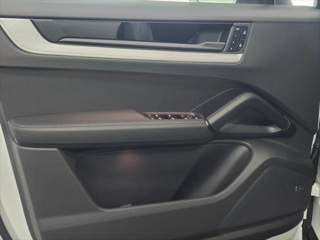 2026 Porsche Cayenne Unknown