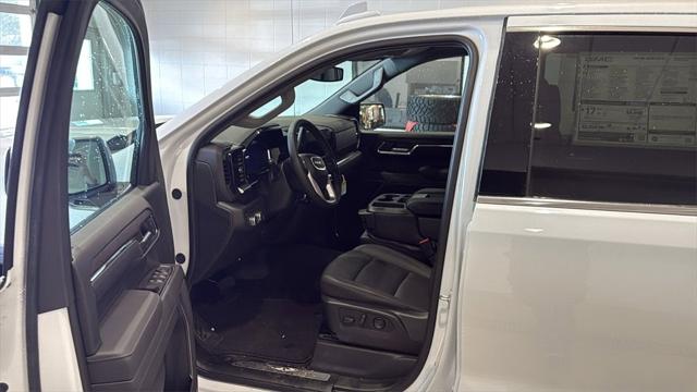 2026 GMC Sierra 1500 Crew Cab, Short Bed, SLT, 4WD