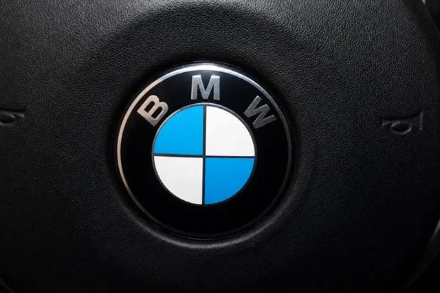 2015 BMW M4 Standard
