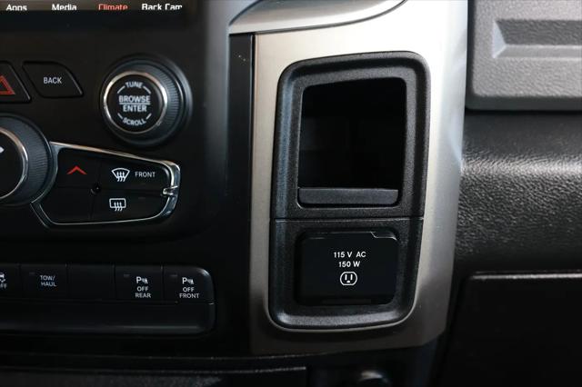 2018 Ram 1500 Big Horn Crew Cab 4x4 5'7" Box