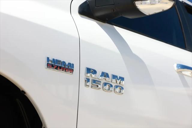 2018 Ram 1500 Big Horn Crew Cab 4x4 5'7" Box