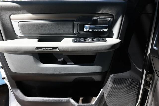 2018 Ram 1500 Big Horn Crew Cab 4x4 5'7" Box