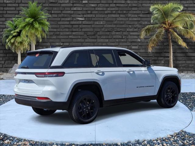 2026 Jeep Grand Cherokee Altitude 4x4