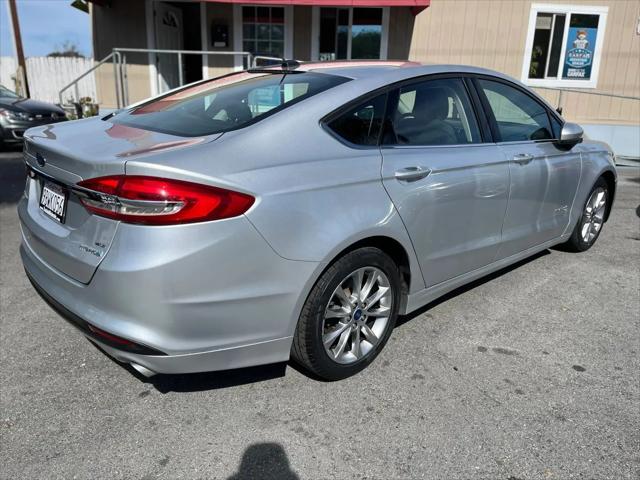 2017 Ford Fusion Hybrid SE