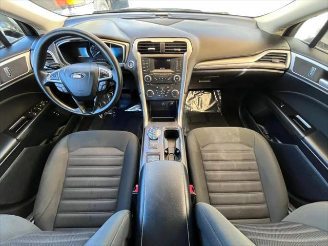 2017 Ford Fusion Hybrid SE