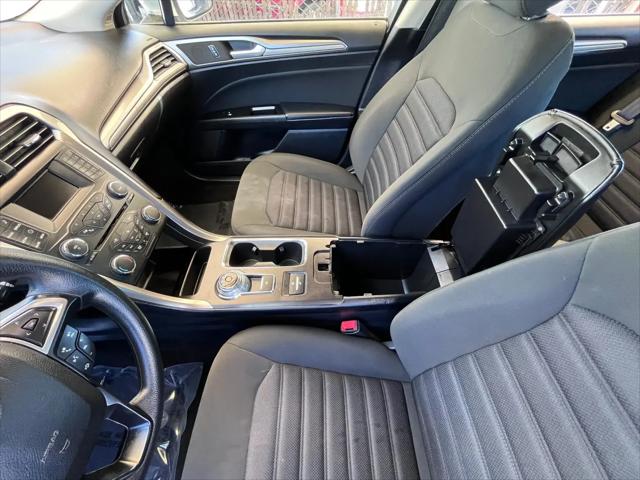 2017 Ford Fusion Hybrid SE