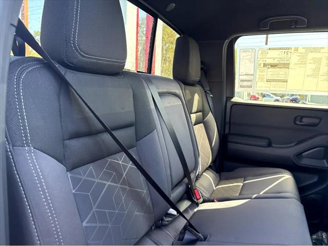 2026 Nissan Frontier Crew Cab SV 4x2