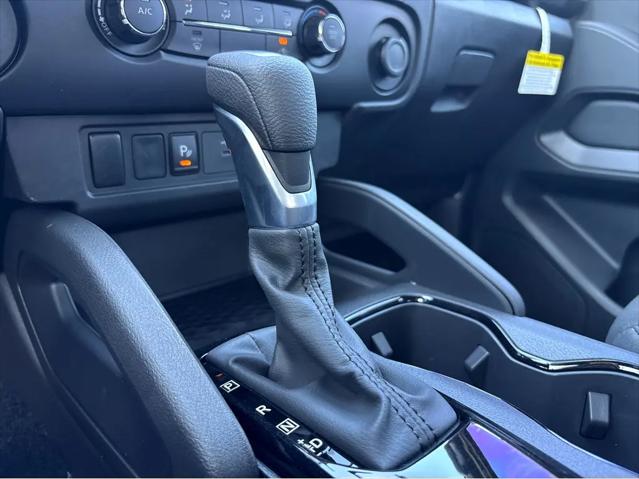 2026 Nissan Frontier Crew Cab SV 4x2