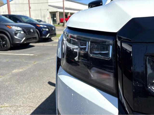 2026 Nissan Frontier Crew Cab SV 4x2