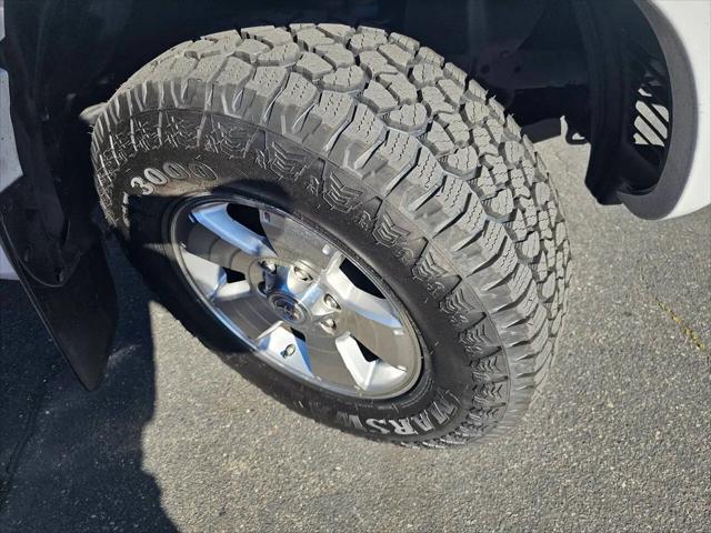 2006 Toyota Tacoma Base V6
