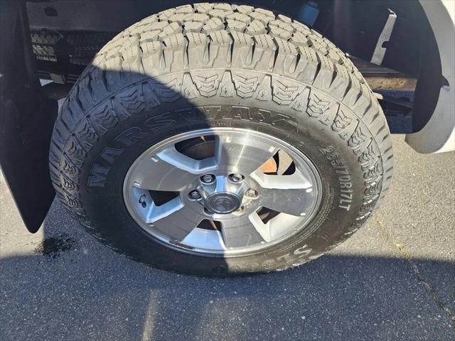 2006 Toyota Tacoma Base V6