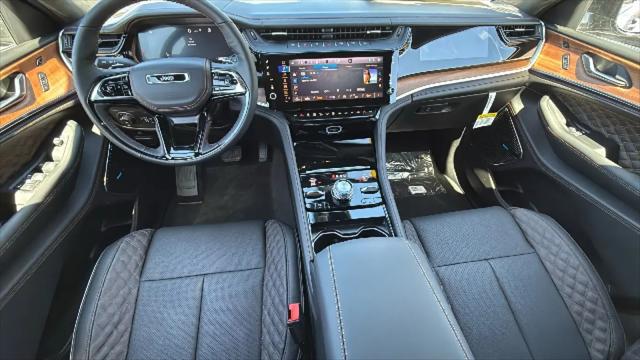 2026 Jeep Grand Cherokee L Summit 4x4