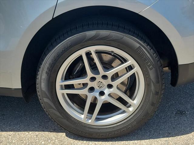 2019 Porsche Macan Macan