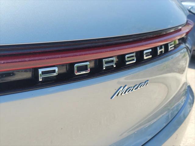2019 Porsche Macan Macan