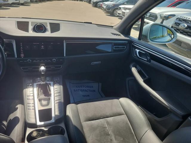 2019 Porsche Macan Macan
