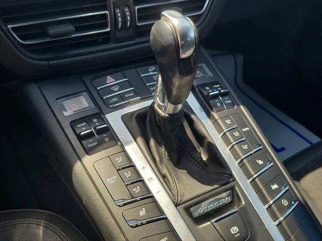 2019 Porsche Macan Macan