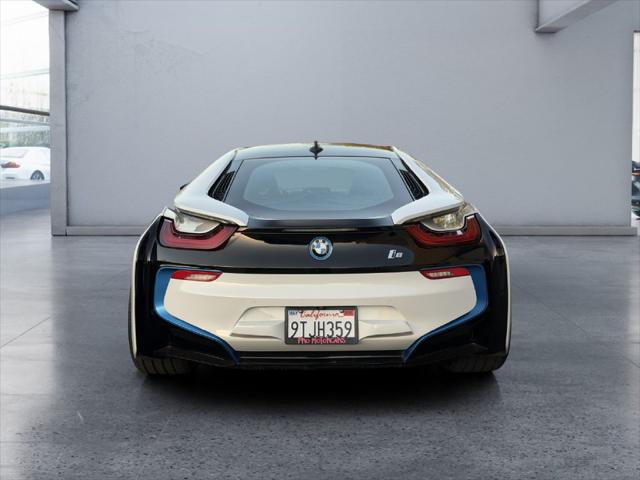 2019 BMW i8 Unknown