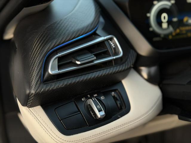 2019 BMW i8 Unknown