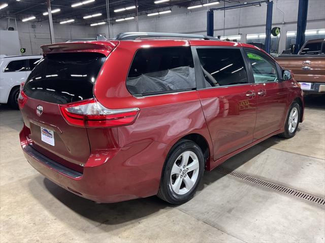 2020 Toyota Sienna LE