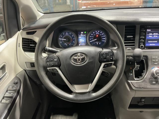 2020 Toyota Sienna LE