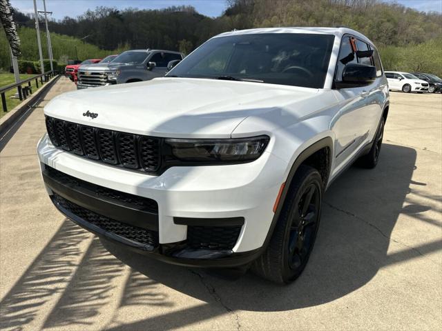 2023 Jeep Grand Cherokee L Altitude 4x4