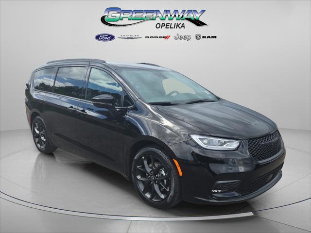 2026 Chrysler Pacifica Select for sale in Opelika, AL