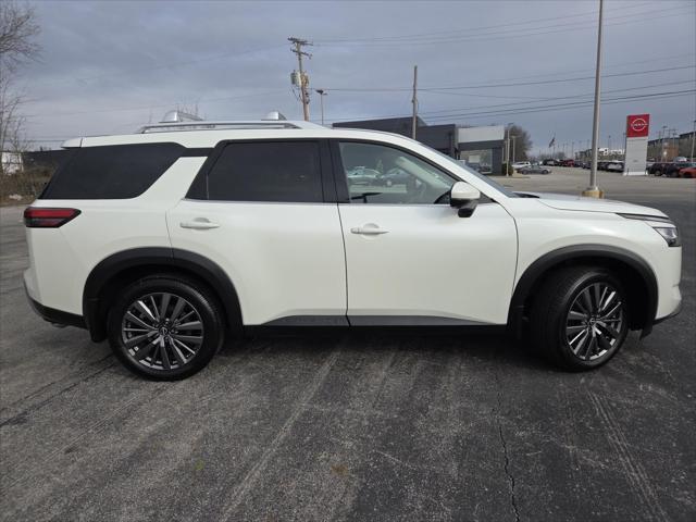 2023 Nissan Pathfinder SL 4WD
