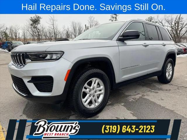 2023 Jeep Grand Cherokee Laredo 4x4 for sale in West Branch, IA