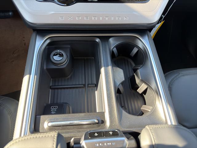2026 Ford Expedition Max Active MAX