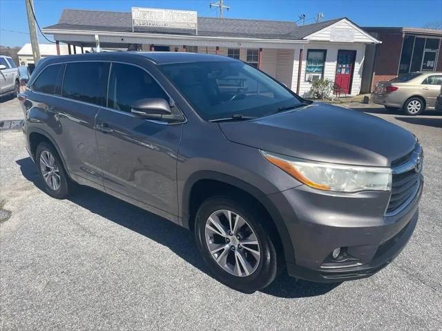 2014 Toyota Highlander LE Plus V6 for sale in Laurens, SC