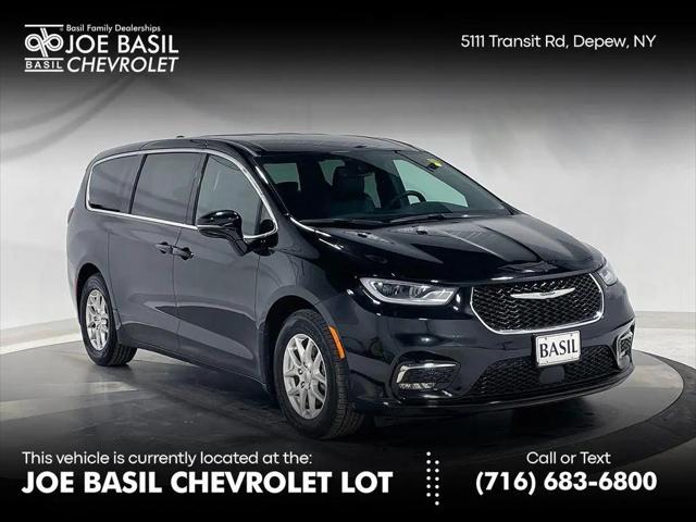 2025 Chrysler Pacifica Select for sale in Depew, NY