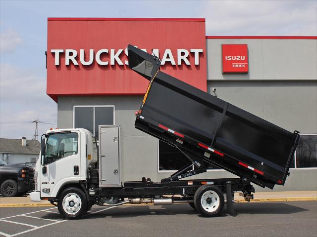 2025 Isuzu NRR Unknown