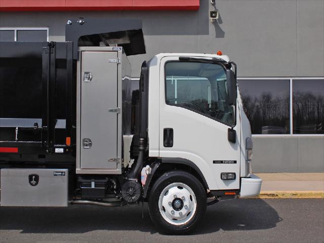 2025 Isuzu NRR Unknown