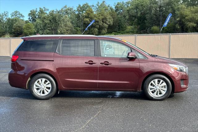 2017 Kia Sedona LX
