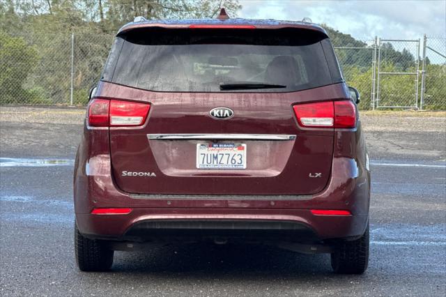 2017 Kia Sedona LX