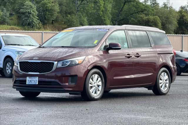 2017 Kia Sedona LX