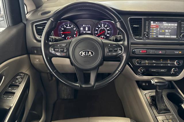 2017 Kia Sedona LX