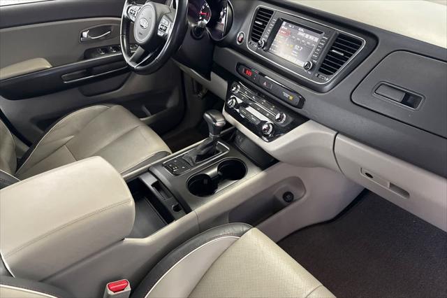 2017 Kia Sedona LX