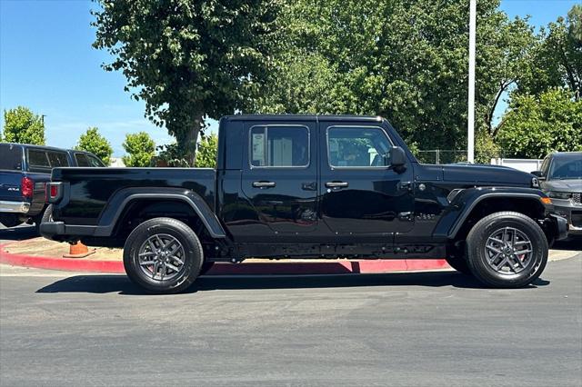2026 Jeep Gladiator GLADIATOR SPORT S 4X4