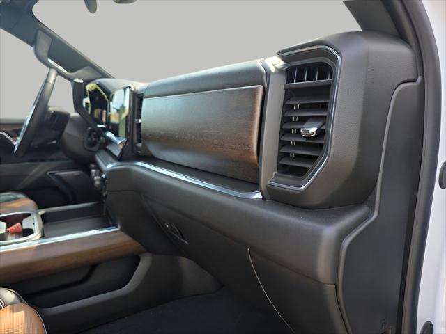 2024 Chevrolet Silverado 2500HD 4WD Crew Cab Standard Bed High Country