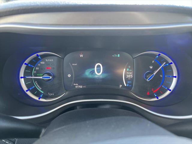 2024 Chrysler Pacifica Hybrid Select