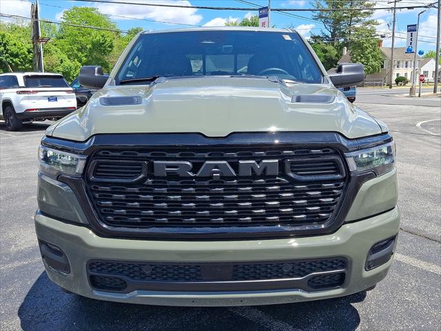 2026 Ram 1500 Express Crew Cab 4x4 5'7" Box