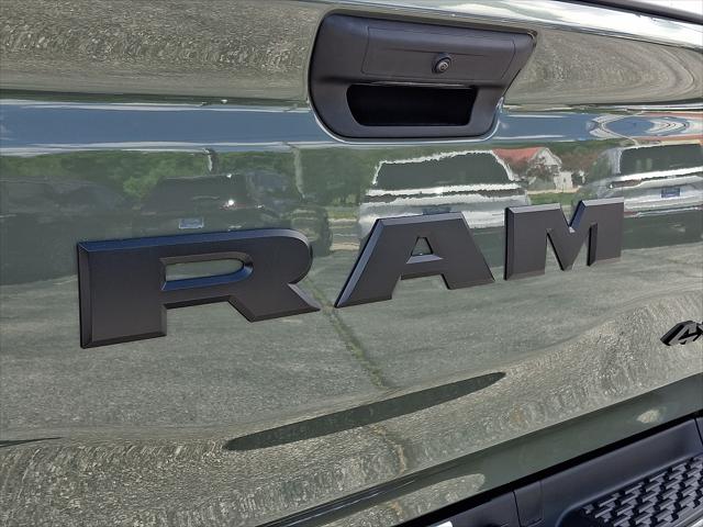 2026 Ram 1500 Express Crew Cab 4x4 5'7" Box